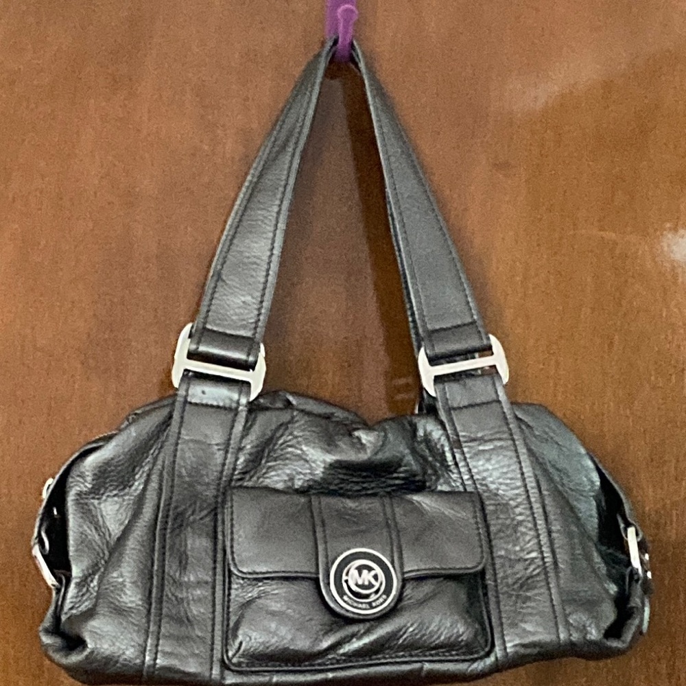 Gorgeous Michael Kors Pewter Leather Bag - Excellent Condition!
